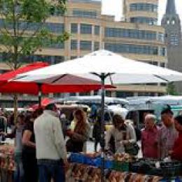 Marché Place Flagey