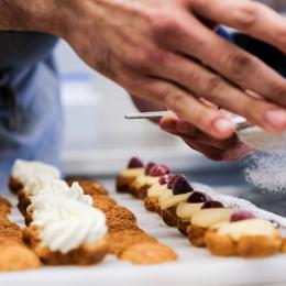 Le gâteau sur la cerise